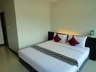 My Place Phuket Airport Mansion Nai Yang Beach 2*,