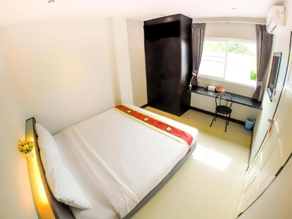 My Place Phuket Airport Mansion Nai Yang Beach 2*,